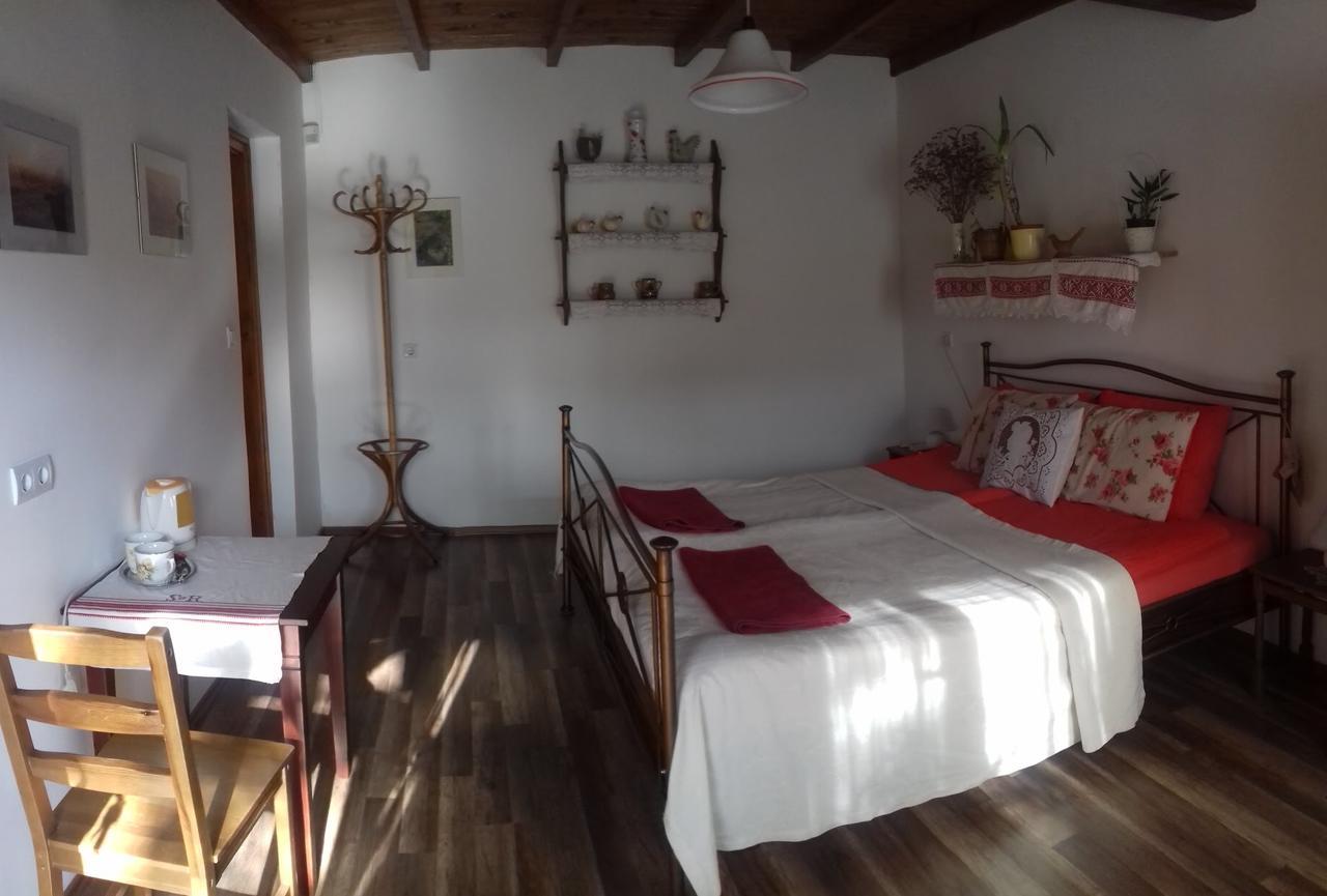 Rigófütty Vendégház Tiszaalpar Extérieur photo