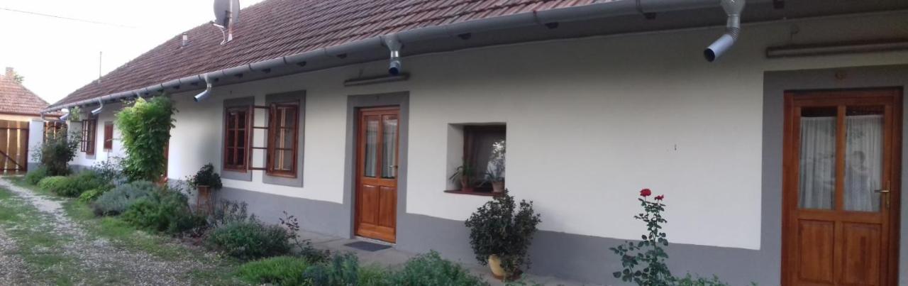 Rigófütty Vendégház Tiszaalpar Extérieur photo